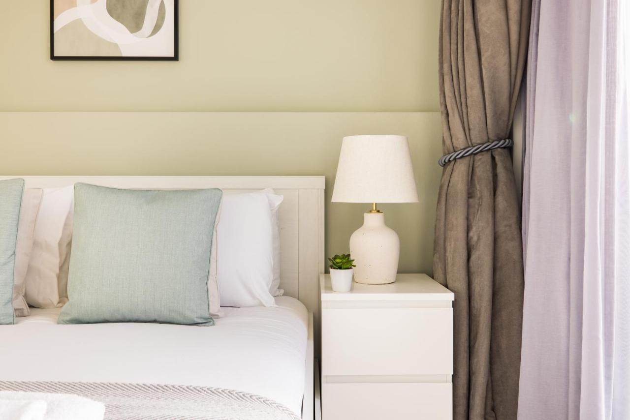 The Paddington Collection Apartment *